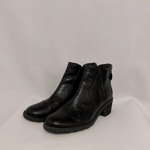 L.L. Bean Size 10M Black Deerfield Ankle Leather Boots